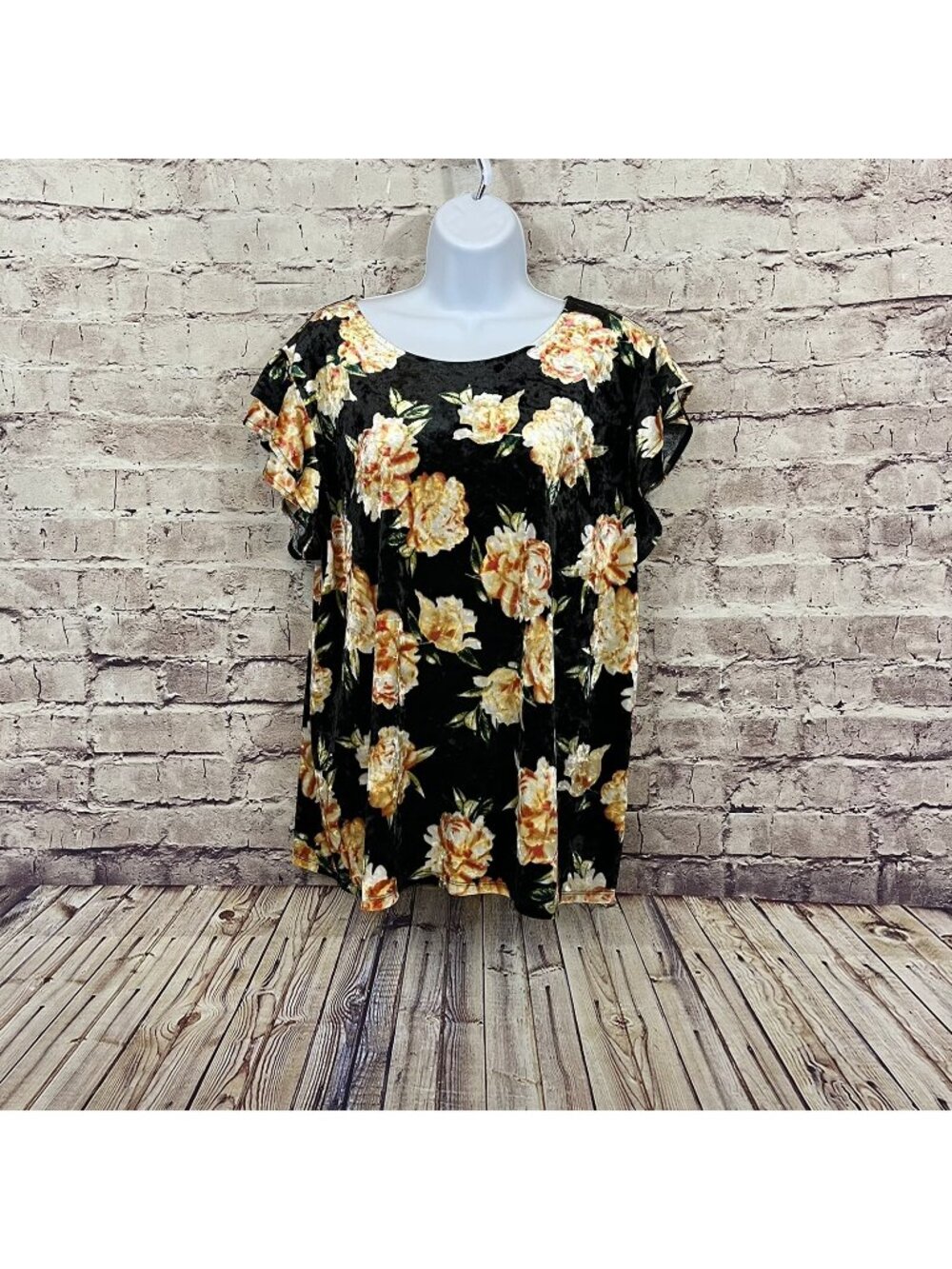 ANA Black Floral Print Velvet Ruffle Short Sleeve Top